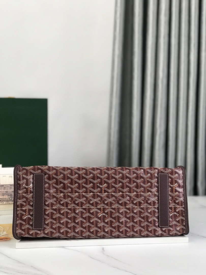 Goyard HARDY2PMLTY07CG07P Hardy PM Bag Wine Red