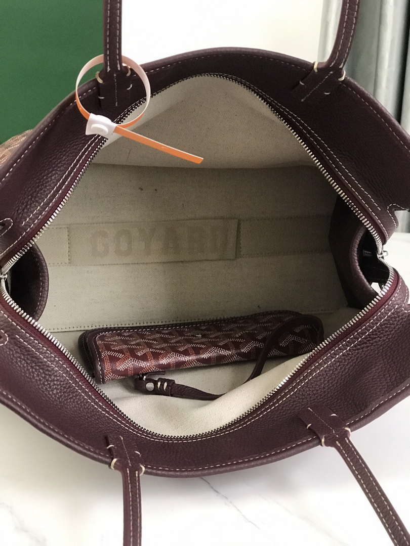 Goyard HARDY2PMLTY07CG07P Hardy PM Bag Wine Red