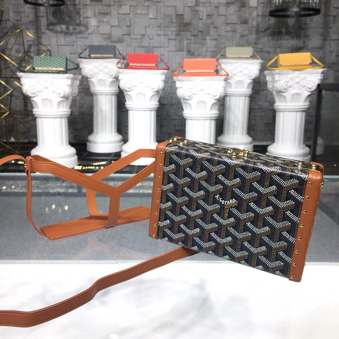 Goyard MINA08PMLTY01CL01P Minaudi¨¨re Trunk Bag Brown