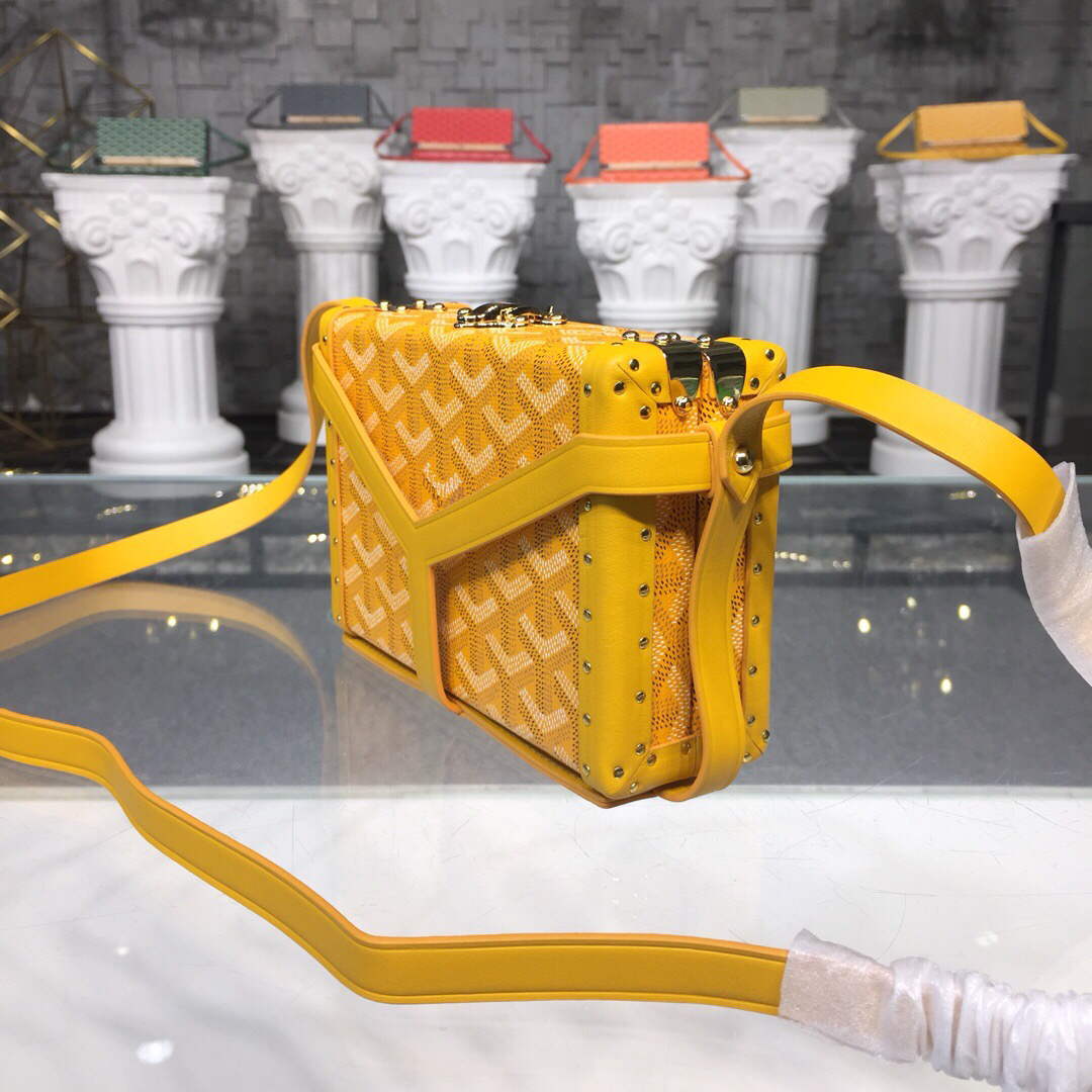 Goyard MINA08PMLTY01CL01P Minaudi¨¨re Trunk Bag Yellow