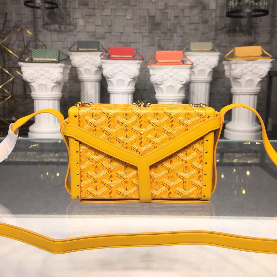 Goyard MINA08PMLTY01CL01P Minaudi¨¨re Trunk Bag Yellow