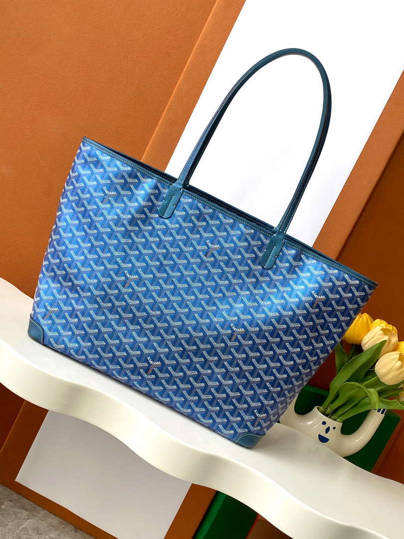 Goyard MMLTY01CL03P Artois MM Bag Pearly Blue