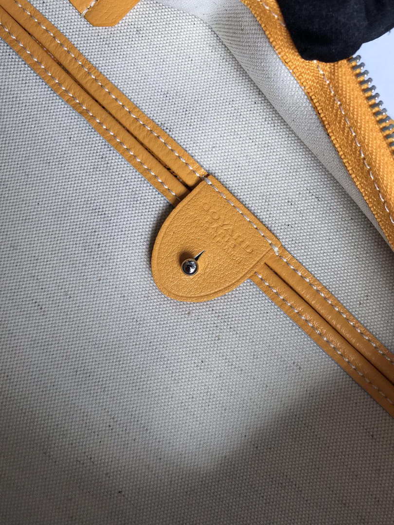 Goyard MMLTY01CL03P Artois MM Bag Yellow