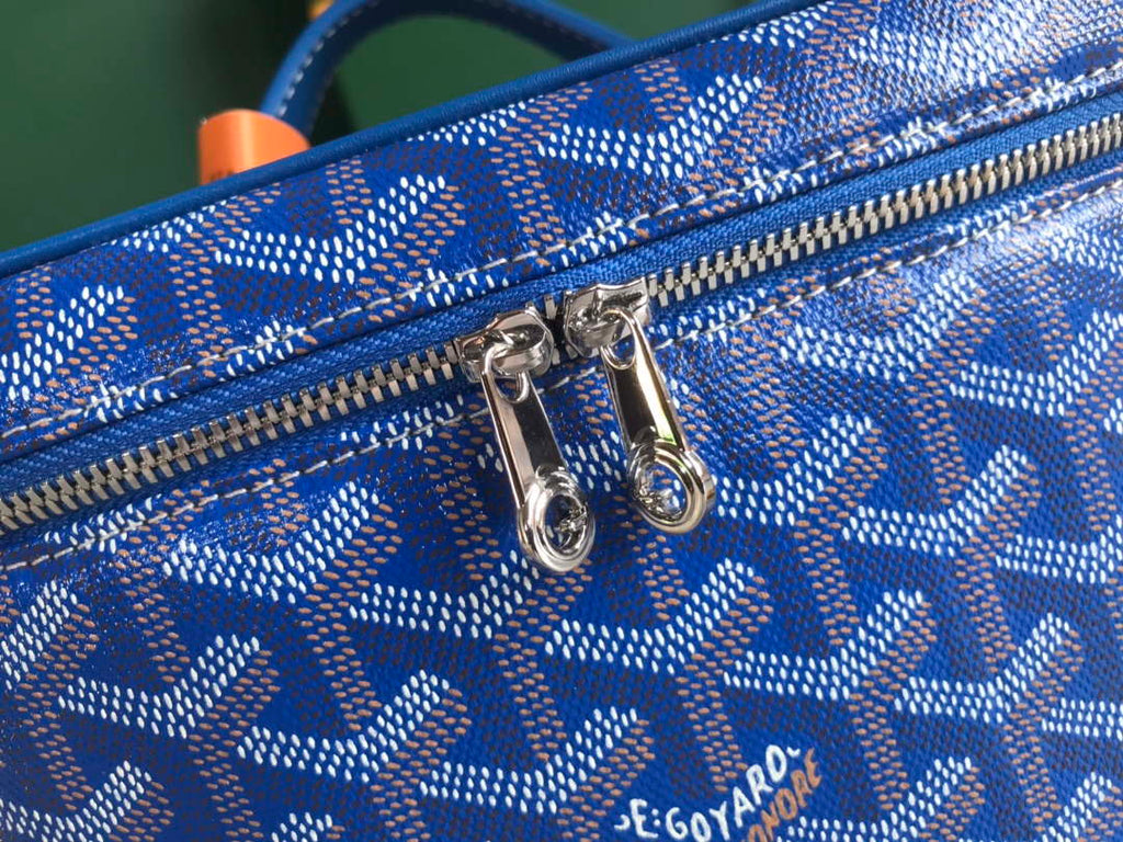 Goyard MUSEVAPMLTY01CL03P Muse Vanity Case PM Bag Blue