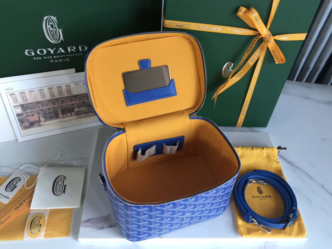 Goyard MUSEVAPMLTY01CL03P Muse Vanity Case PM Bag Blue - Default Title - View 7