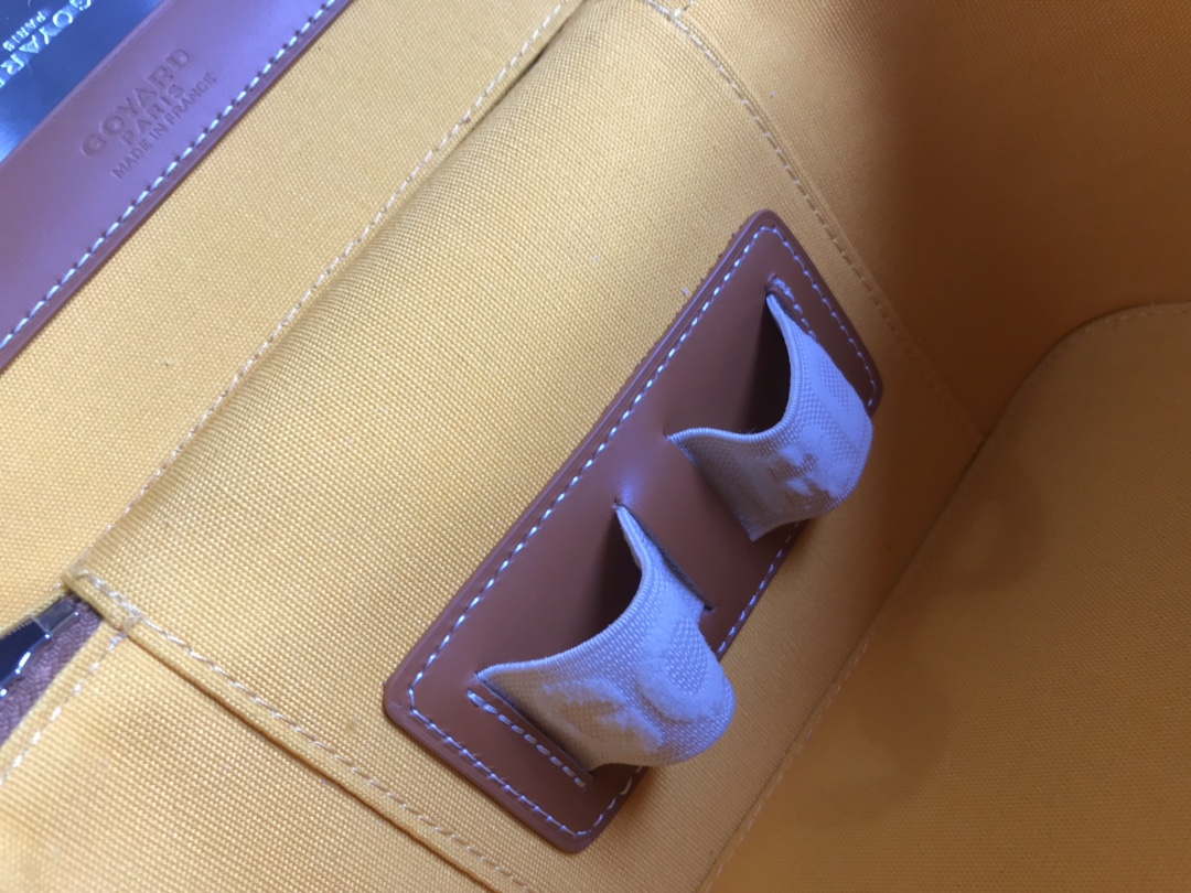Goyard MUSEVAPMLTY01CL03P Muse Vanity Case PM Bag Brown & Black - Default Title - View 8