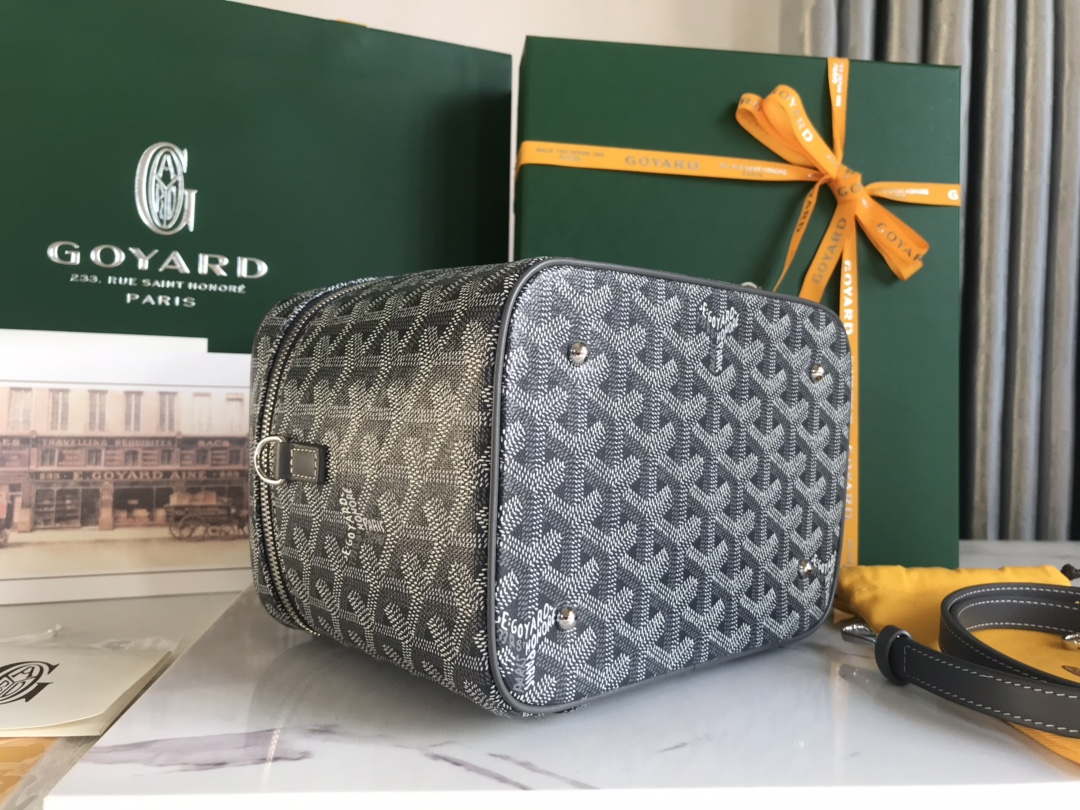 Goyard MUSEVAPMLTY01CL03P Muse Vanity Case PM Bag Gray - Default Title - View 4
