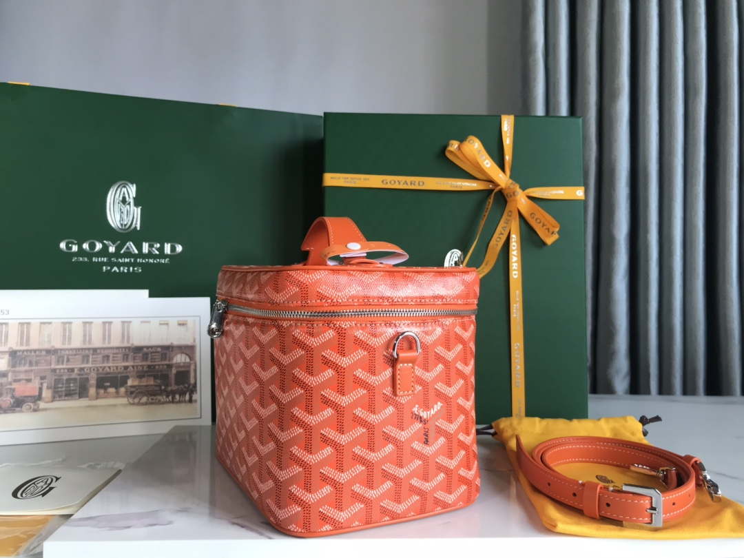 Goyard MUSEVAPMLTY01CL03P Muse Vanity Case PM Bag Orange Red