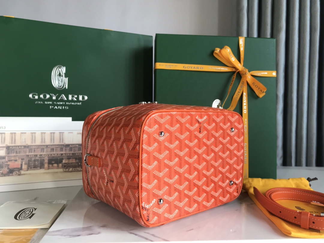 Goyard MUSEVAPMLTY01CL03P Muse Vanity Case PM Bag Orange Red - Default Title - View 8