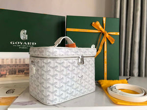 Goyard MUSEVAPMLTY01CL03P Muse Vanity Case PM Bag White - Default Title - View 4