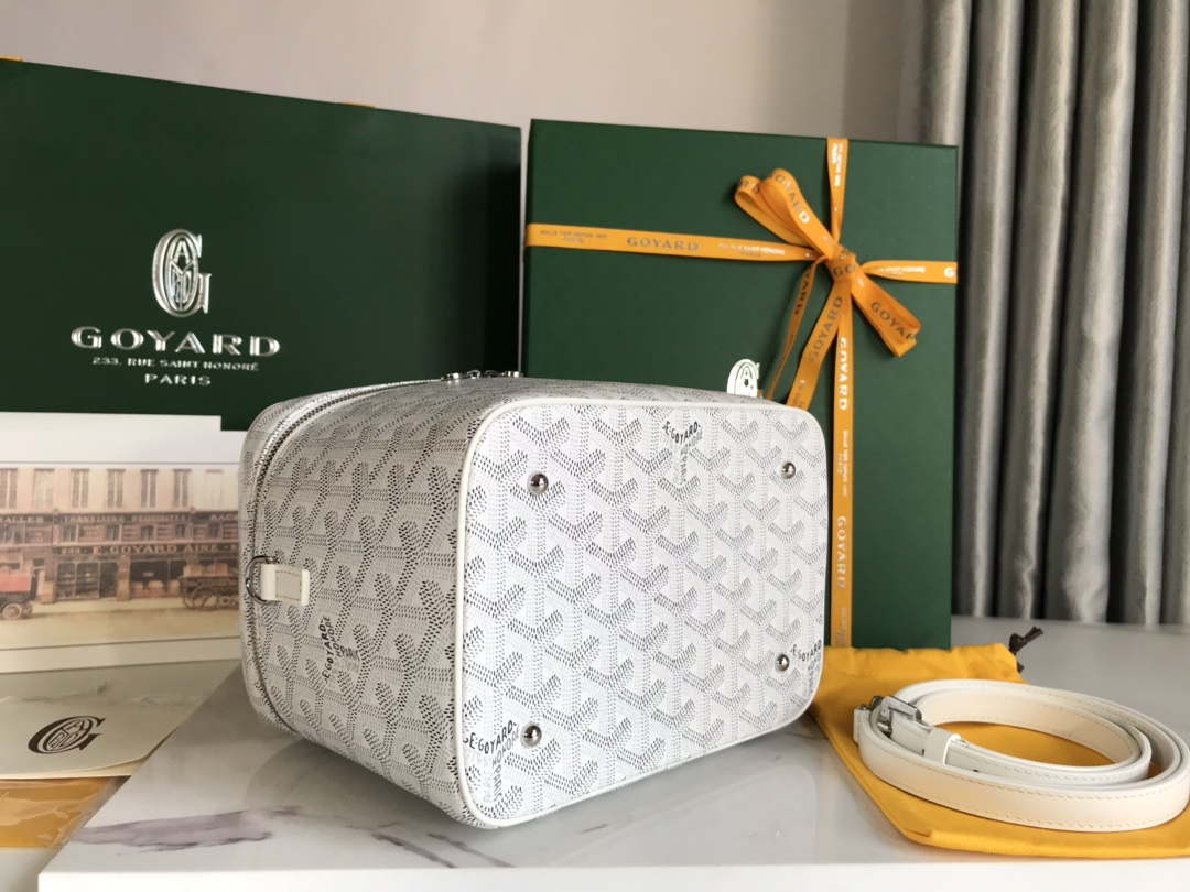 Goyard MUSEVAPMLTY01CL03P Muse Vanity Case PM Bag White - Default Title - View 5