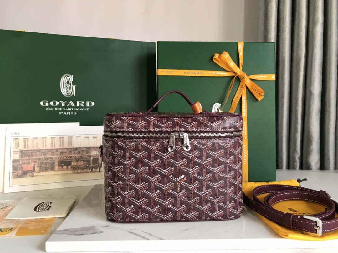 Goyard MUSEVAPMLTY01CL03P Muse Vanity Case PM Bag Wine Red - Default Title - View 1