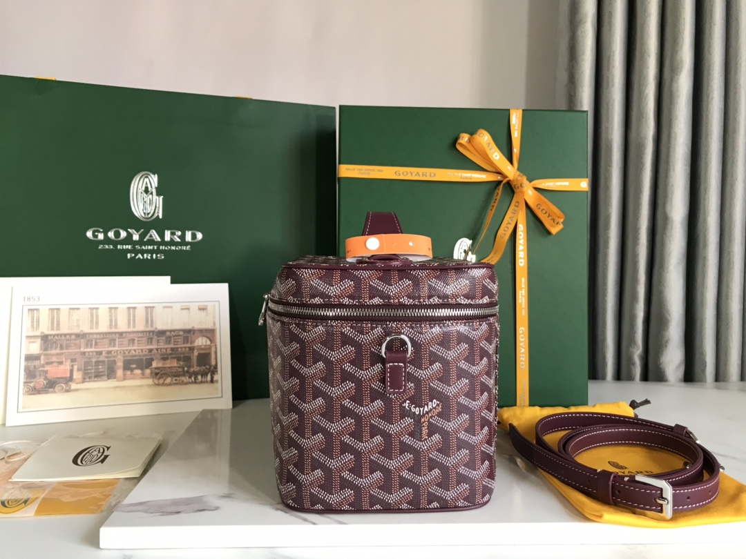 Goyard MUSEVAPMLTY01CL03P Muse Vanity Case PM Bag Wine Red - Default Title - View 2