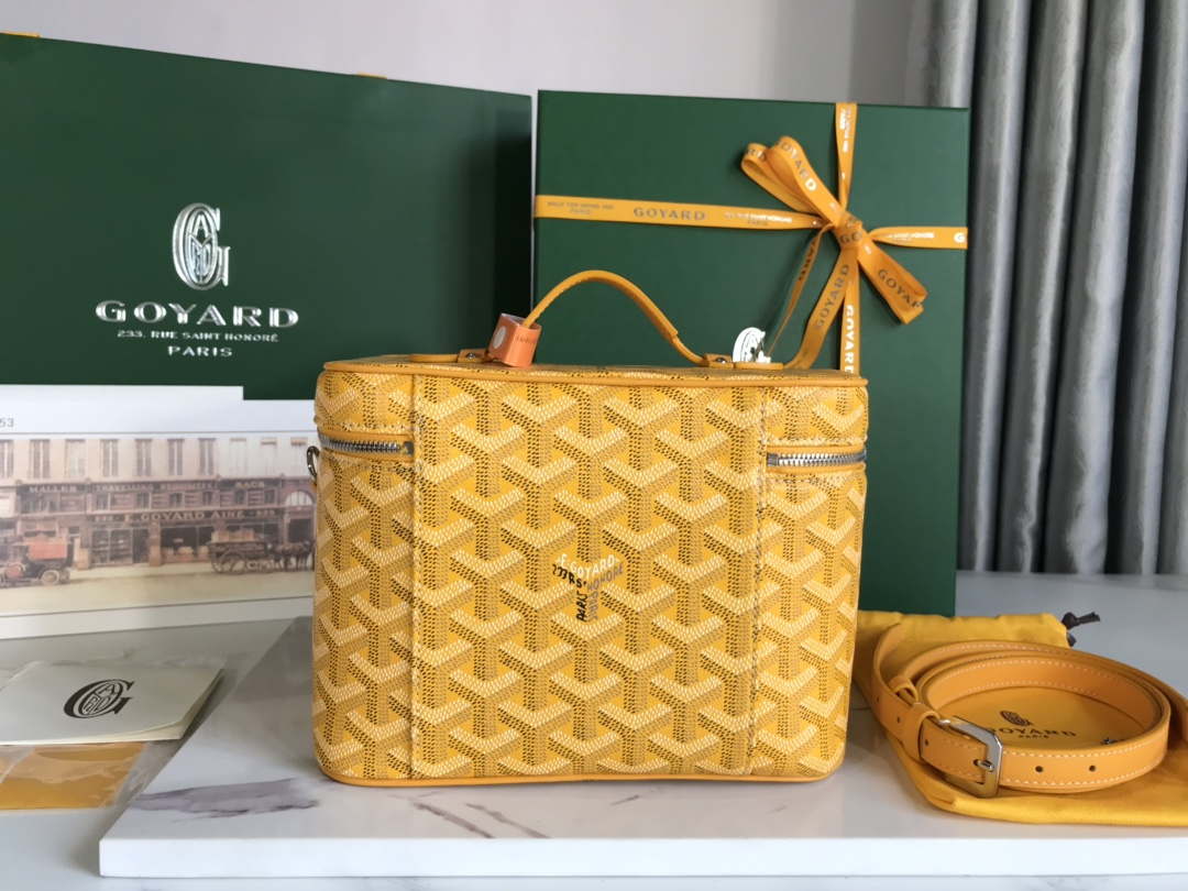 Goyard MUSEVAPMLTY01CL03P Muse Vanity Case PM Bag Yellow - Default Title - View 2
