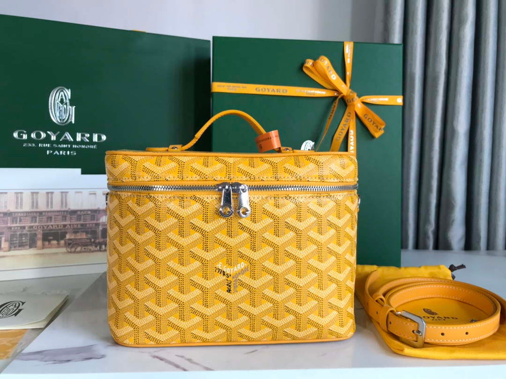 Goyard MUSEVAPMLTY01CL03P Muse Vanity Case PM Bag Yellow
