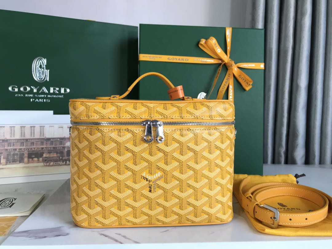 Goyard MUSEVAPMLTY01CL03P Muse Vanity Case PM Bag Yellow - Default Title - View 8
