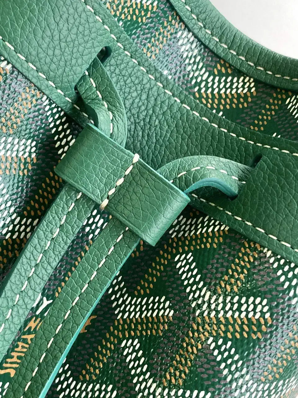 Goyard PEFLOTMINTY01CL03P Petit Flot Mini bucket bag Gy9023