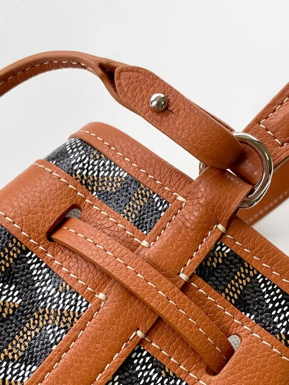 Goyard PEFLOTMINTY01CL03P Petit Flot Mini bucket bag Gy9022