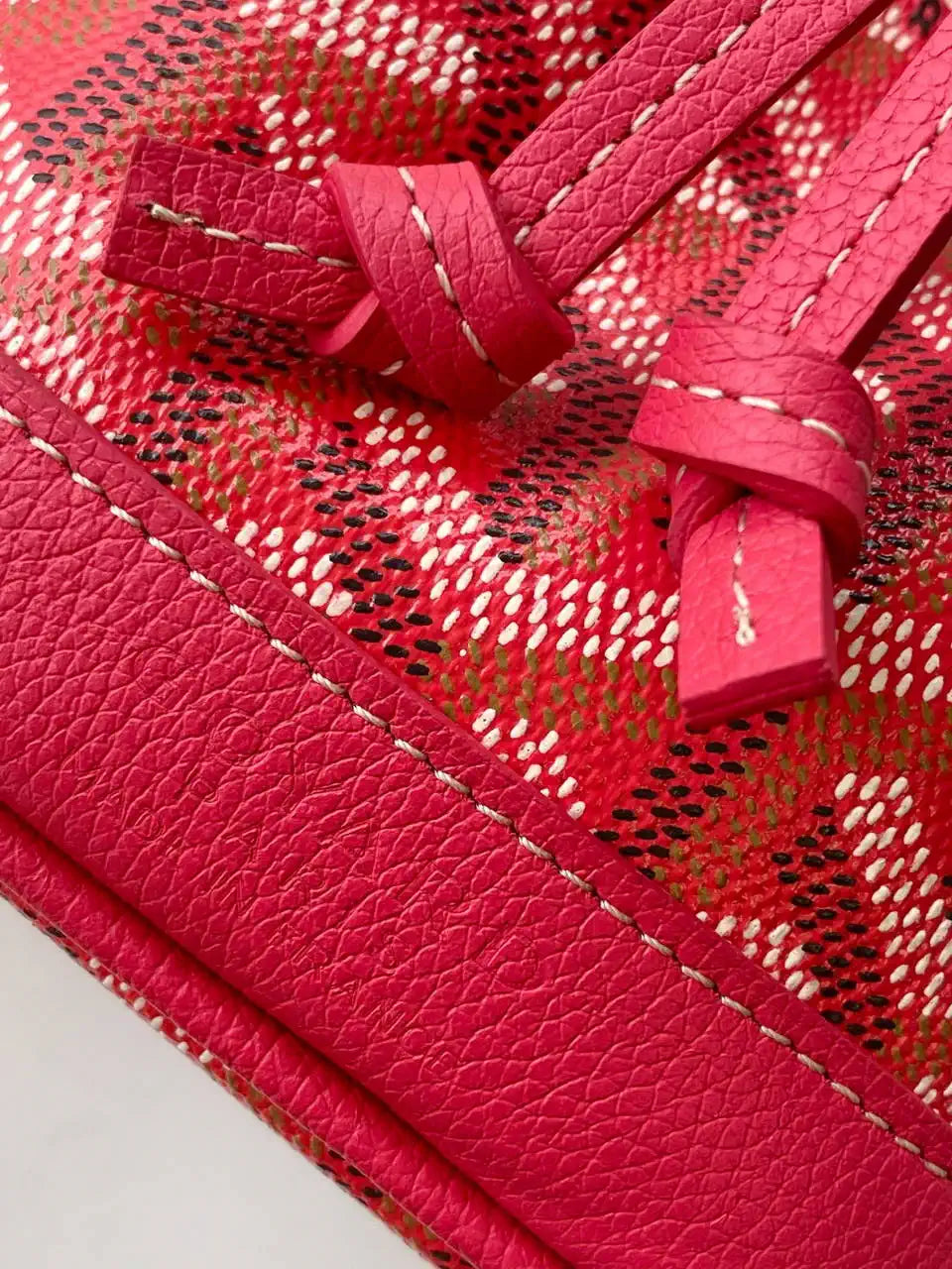 Goyard PEFLOTMINTY01CL03P Petit Flot Mini bucket bag Gy9024
