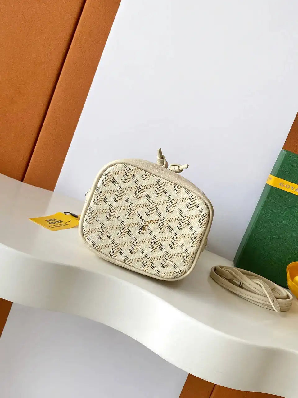 Goyard PEFLOTMINTY01CL03P Petit Flot Mini bucket bag Gy9014