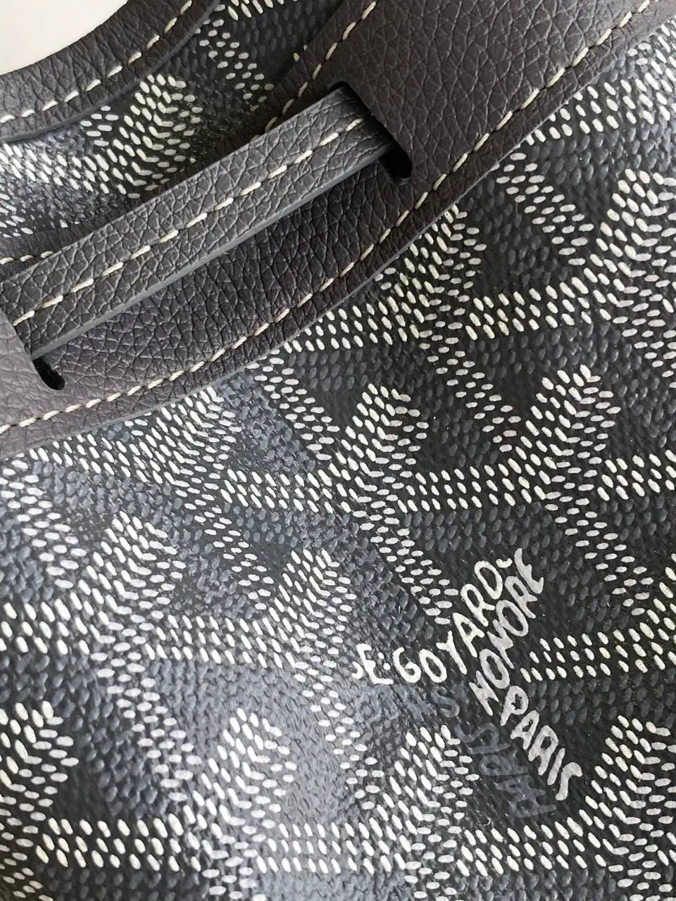 Goyard PEFLOTMINTY01CL03P Petit Flot Mini bucket bag Gy9015