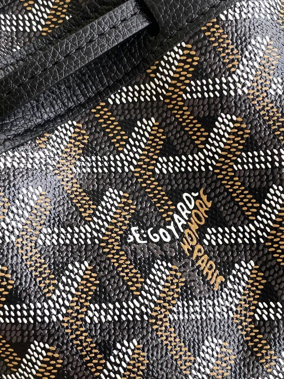 Goyard PEFLOTMINTY01CL03P Petit Flot Mini bucket bag Gy9019