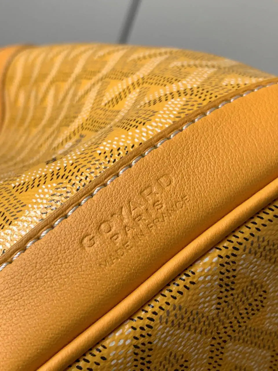 Goyard PEFLOTPMLTY01CL03P Petit Flot Bucket Bag  Gy9001