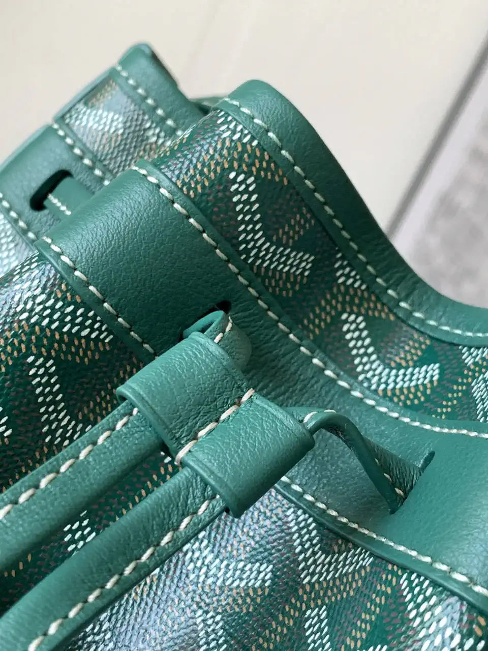 Goyard PEFLOTPMLTY01CL03P Petit Flot Bucket Bag Gy9002