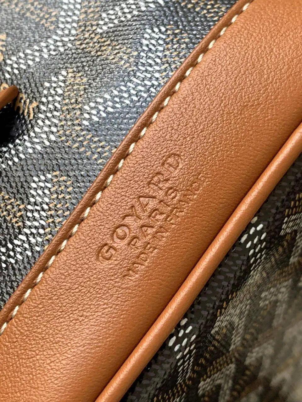 Goyard PEFLOTPMLTY01CL03P Petit Flot Bucket Bag Gy9003