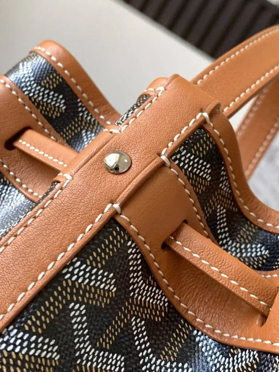Goyard PEFLOTPMLTY01CL03P Petit Flot Bucket Bag Gy9003