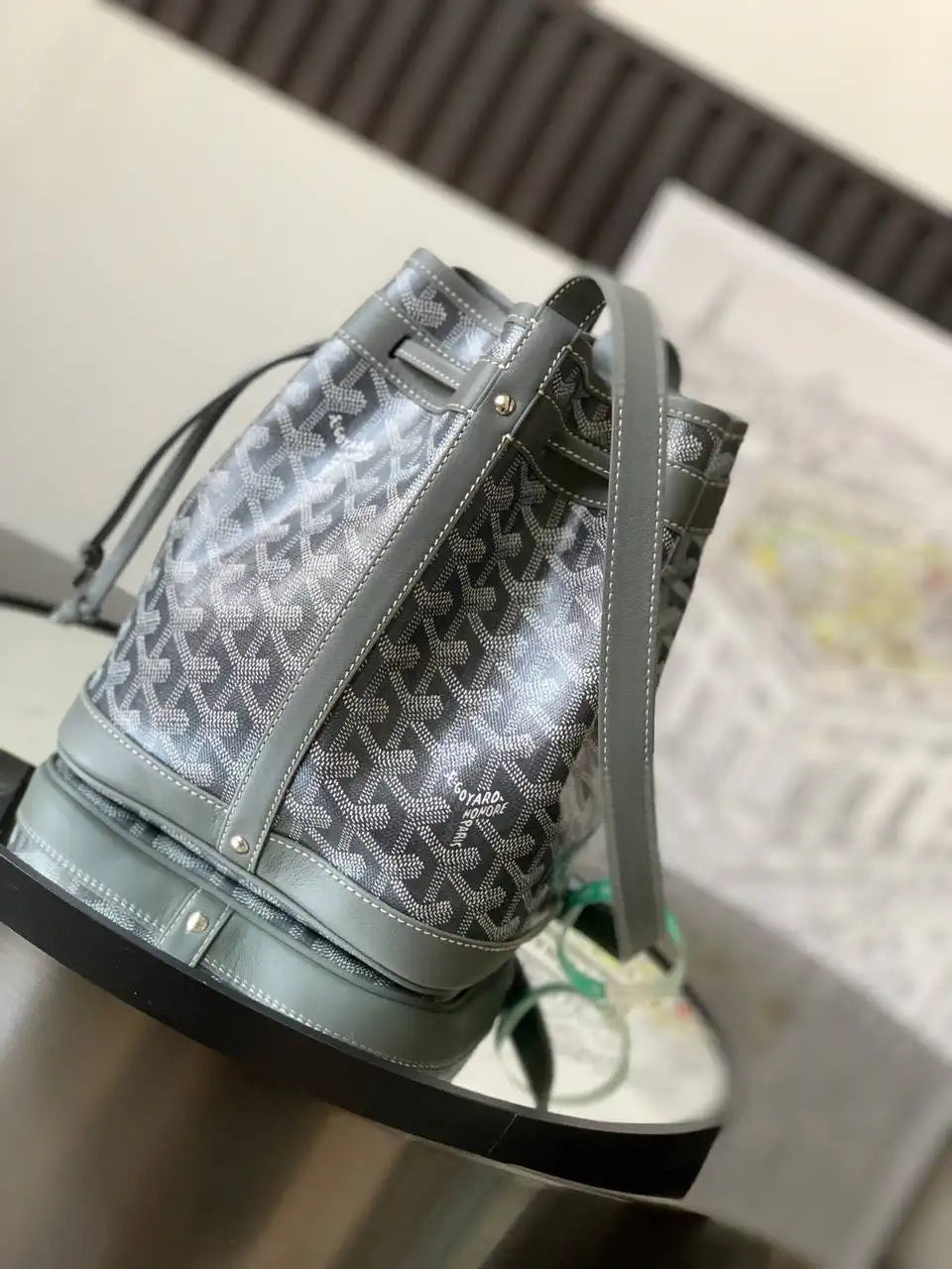 Goyard PEFLOTPMLTY01CL03P Petit Flot Bucket Bag Gy9009