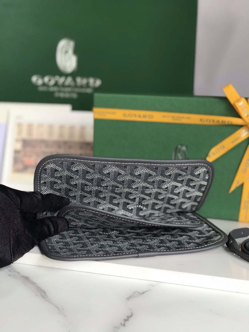 Goyard PLUMETPMLTY50CL50P Portefeuille Plumet Pocket Wallet Gray - Default Title - View 9