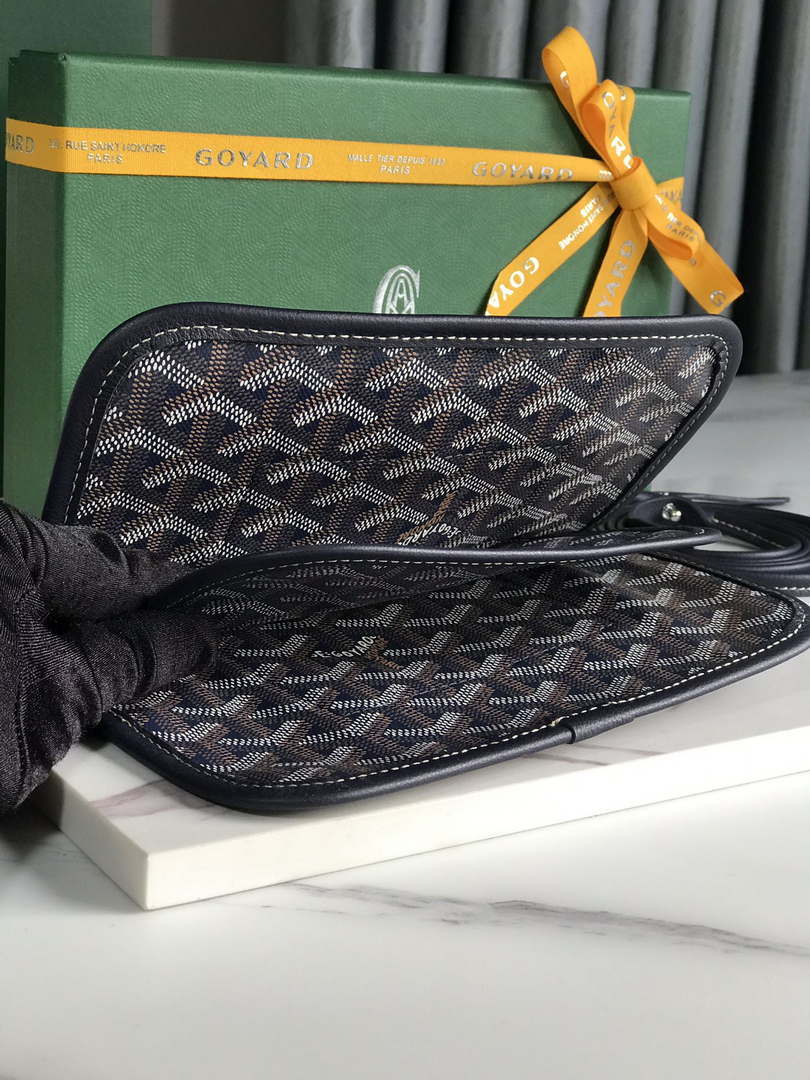 Goyard PLUMETPMLTY50CL50P Portefeuille Plumet Pocket Wallet Navy Blue