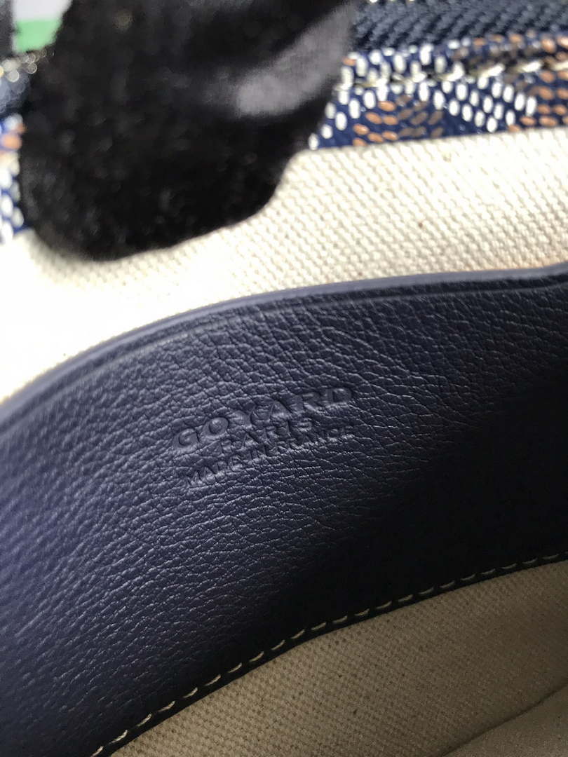 Goyard PLUMETPMLTY50CL50P Portefeuille Plumet Pocket Wallet Navy Blue