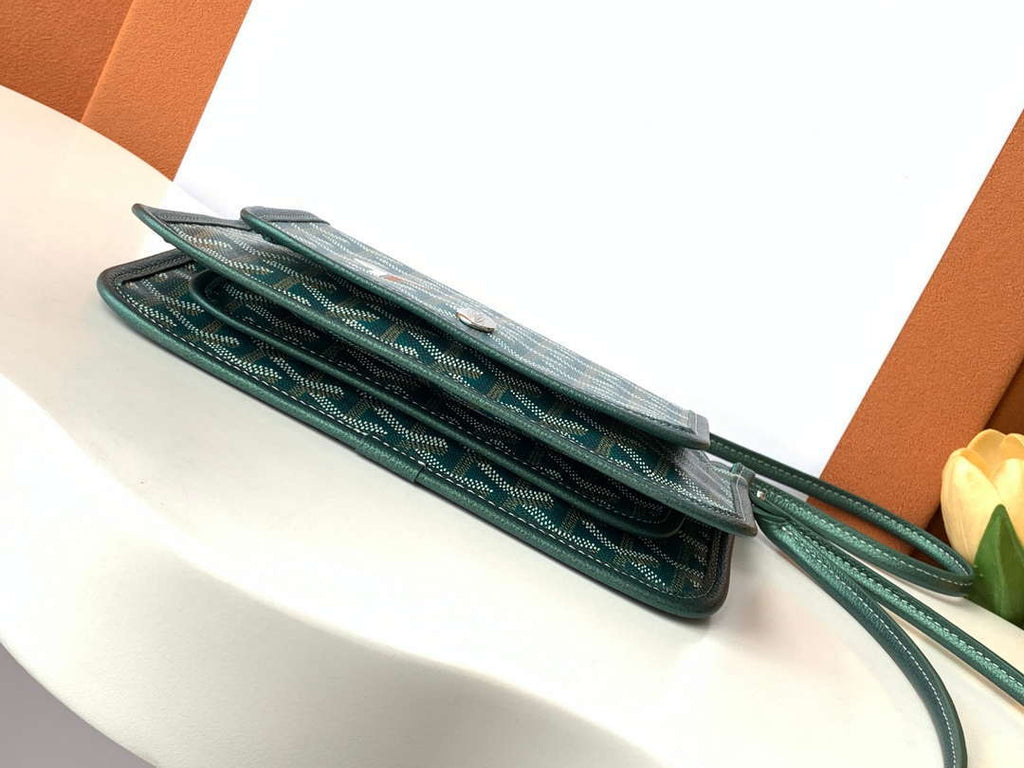 Goyard PLUMETPMLTY50CL50P Portefeuille Plumet Pocket Wallet Pearly Green