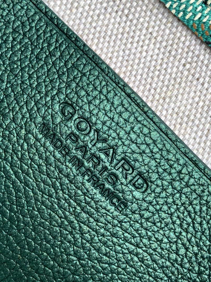 Goyard PLUMETPMLTY50CL50P Portefeuille Plumet Pocket Wallet Pearly Green