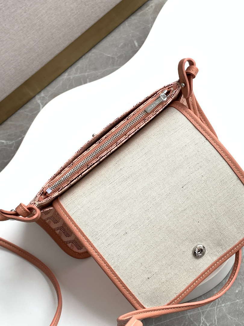Goyard PLUMETPMLTY50CL50P Portefeuille Plumet Pocket Wallet Pearly Pink