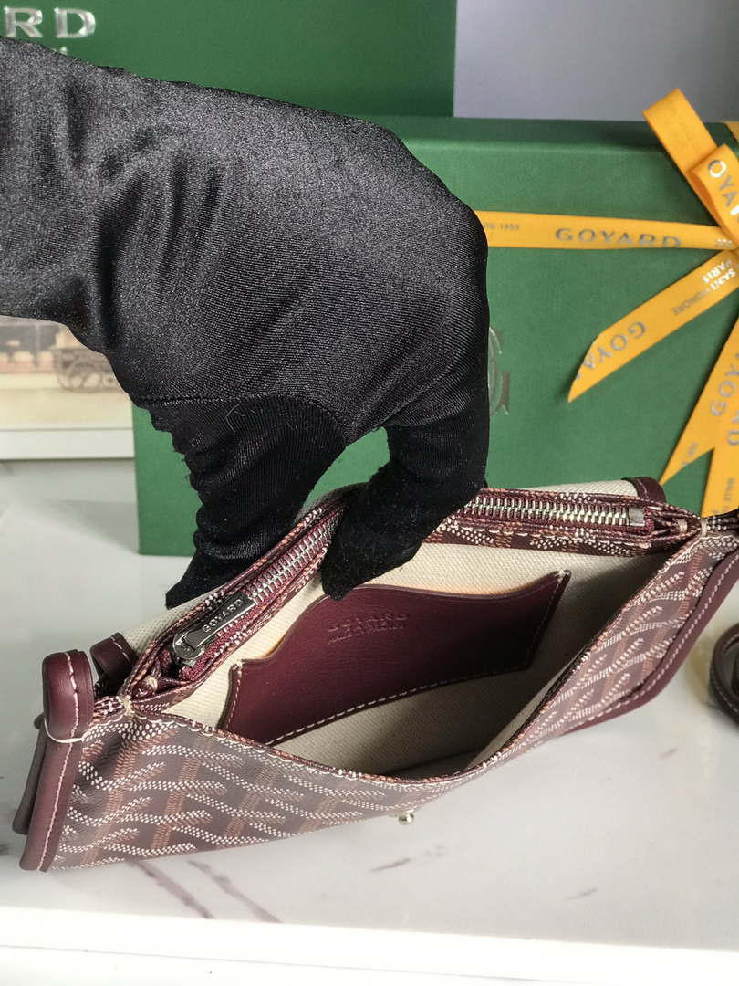 Goyard PLUMETPMLTY50CL50P Portefeuille Plumet Pocket Wallet Wine Red