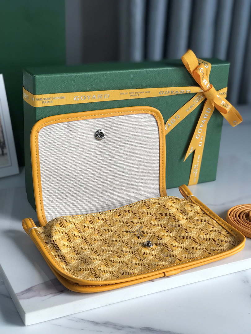 Goyard PLUMETPMLTY50CL50P Portefeuille Plumet Pocket Wallet Yellow