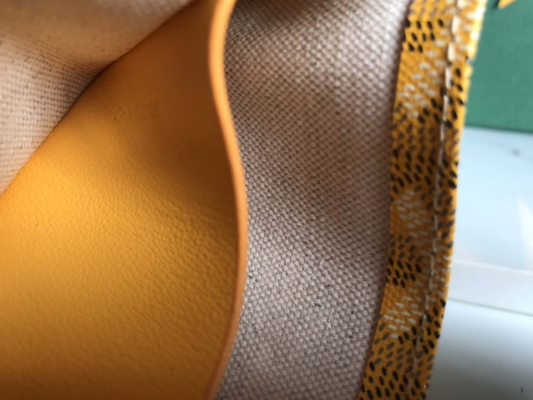 Goyard PLUMETPMLTY50CL50P Portefeuille Plumet Pocket Wallet Yellow - Default Title - View 8