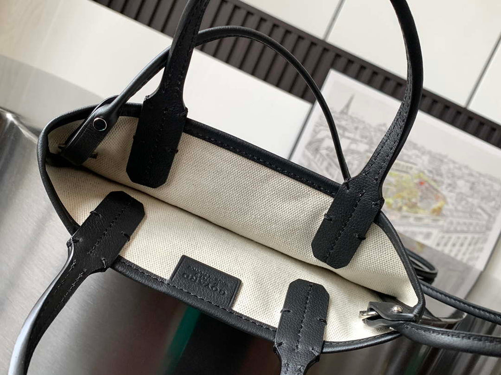Goyard POICLAPMLTY11CL61P Poitiers Claire Voie Bag Black brown