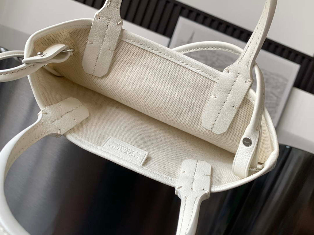 Goyard POICLAPMLTY11CL61P Poitiers Claire Voie Bag White