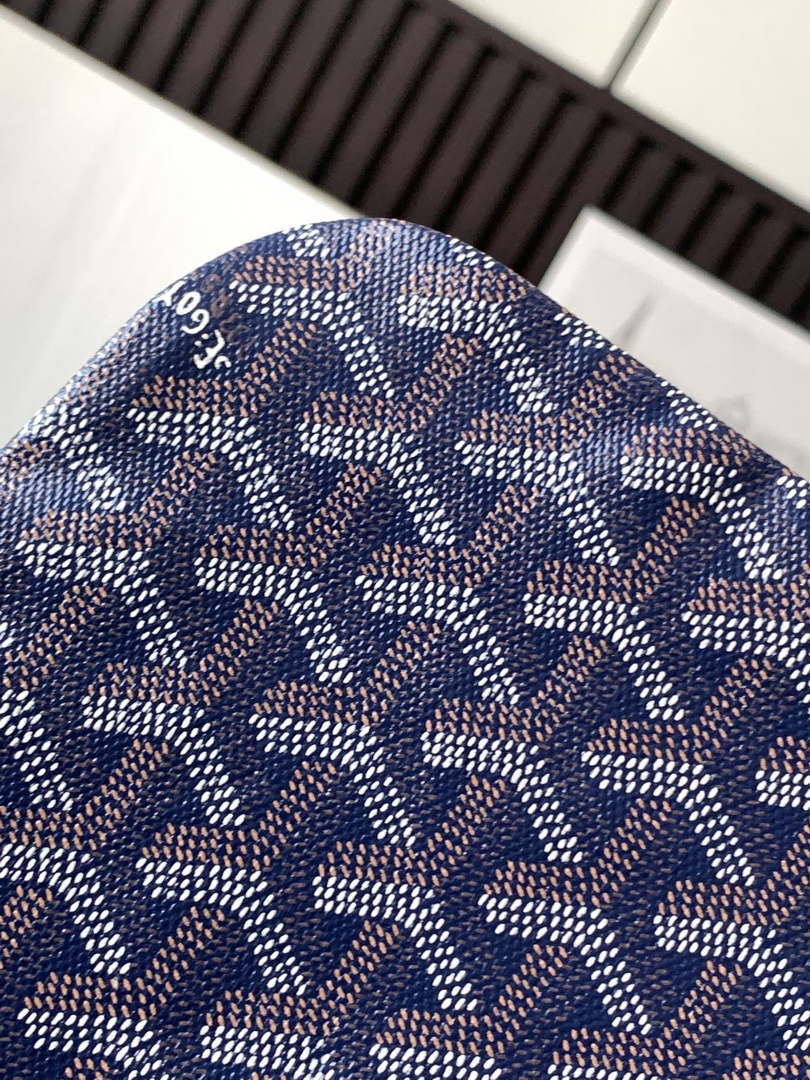 Goyard POICLAPMLTY11CL61P Poitiers Claire Voie Bag Navy Blue - Default Title - View 7