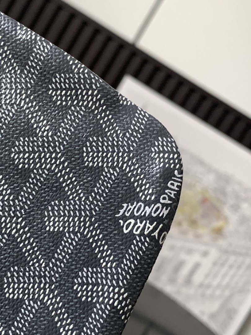 Goyard POICLAPMLTY11CL61P Poitiers Claire Voie Bag Gray &Black - Default Title - View 6