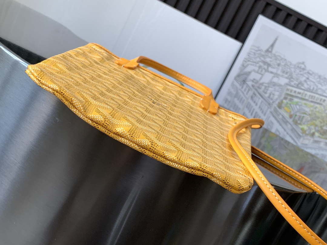 Goyard POICLAPMLTY11CL61P Poitiers Claire Voie Bag Yellow - Default Title - View 4