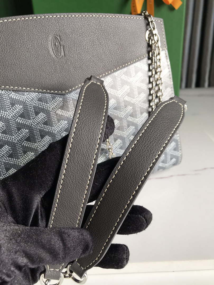 Goyard ROUETSPMLTY07CL07P Rouette Structur¨¦ PM Bag Gray