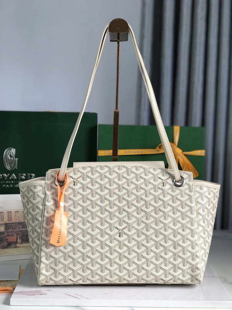 Goyard ROUETTPMLTY07CL07P Rouette Souple Bag Beige