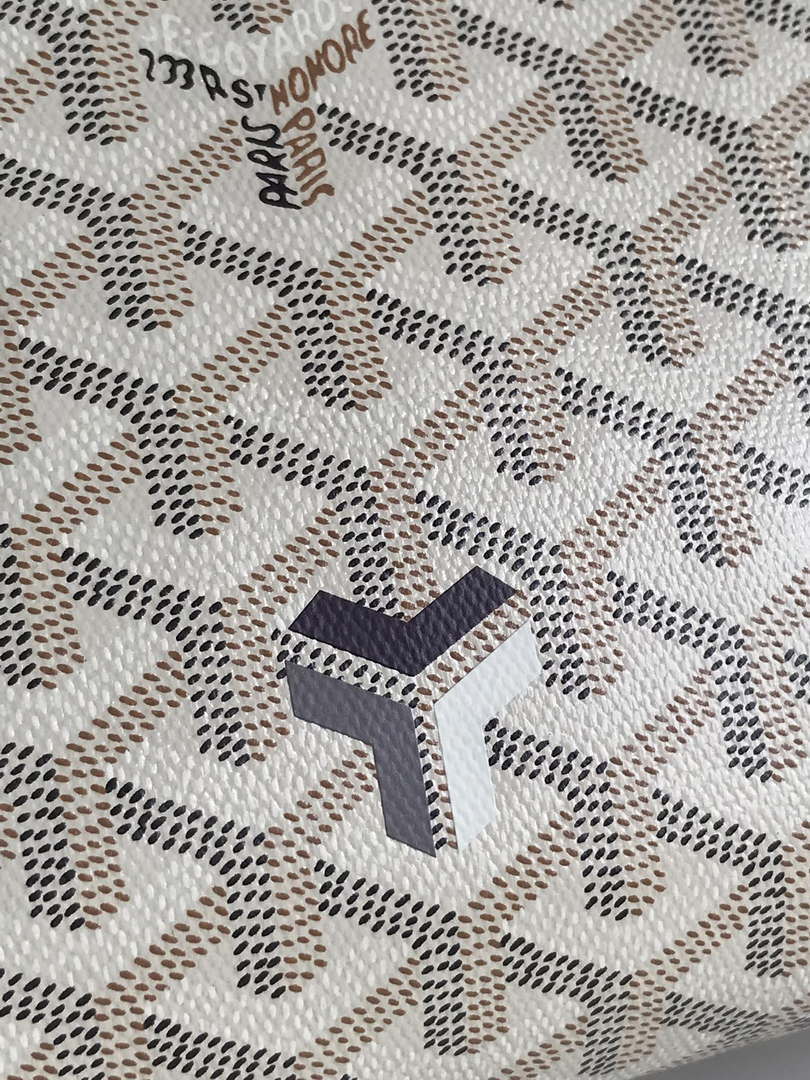 Goyard ROUETTPMLTY07CL07P Rouette Souple Bag Beige