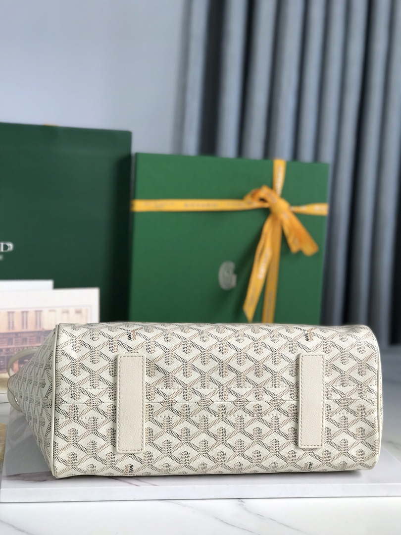 Goyard ROUETTPMLTY07CL07P Rouette Souple Bag Beige