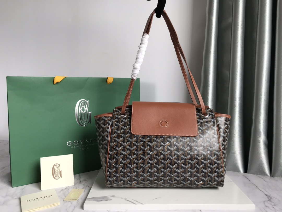 Goyard ROUETTPMLTY07CL07P Rouette Souple Bag Brown